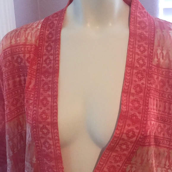 Oscar de la Renta - Picture 2 of 4